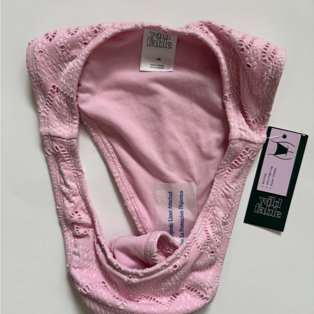 Wild Fable Women’s Light Pink Lace Swim Bottoms NWT Size XS High Leg Cheeky - Picture 4 of 4